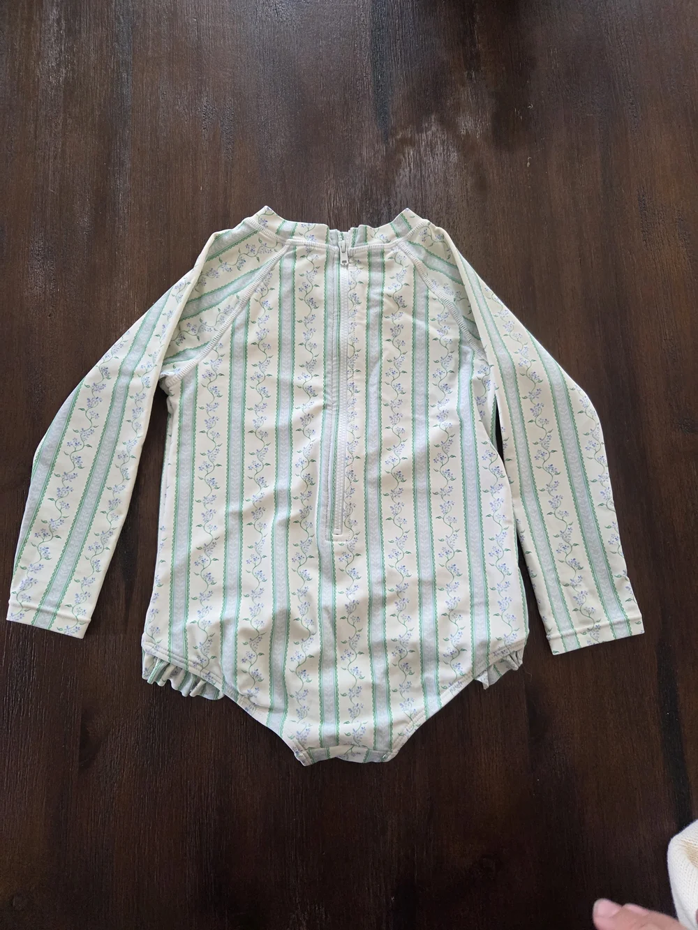 Edgehill Collection long sleeve